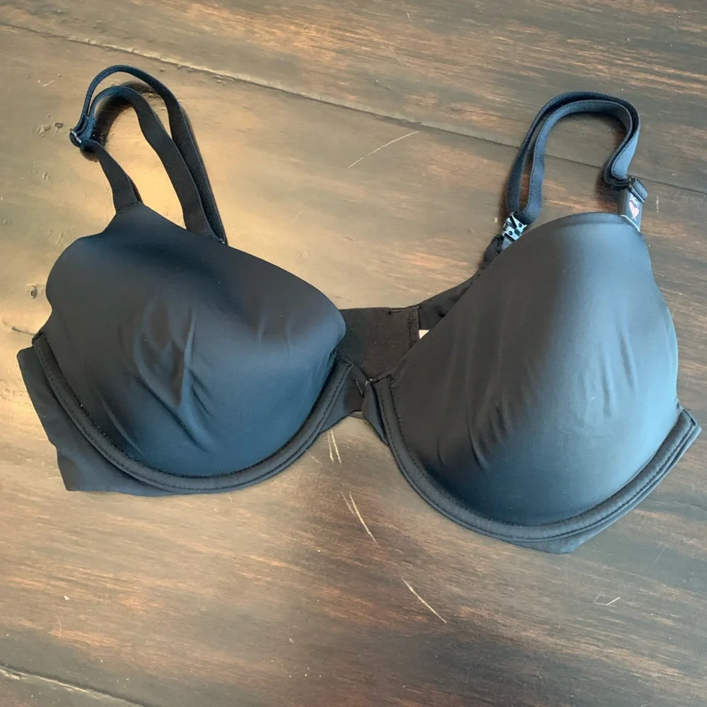 Victoria’s Secret Lightly Lined Underwire T-shirt Demi Bra